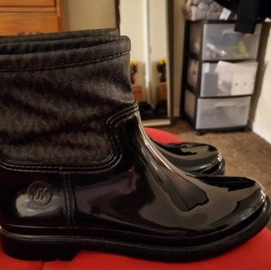 michael kors boots